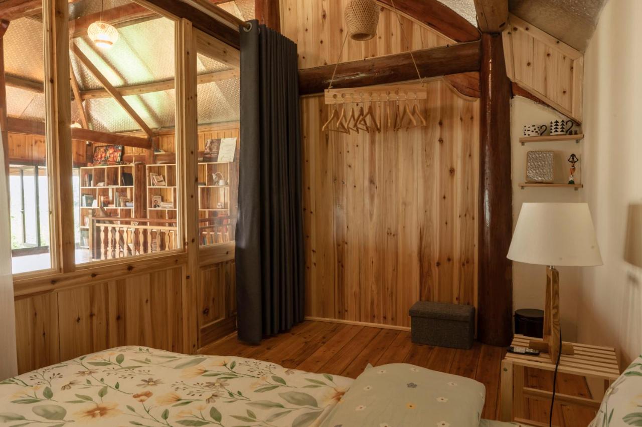 Double Room with Shared Toilet