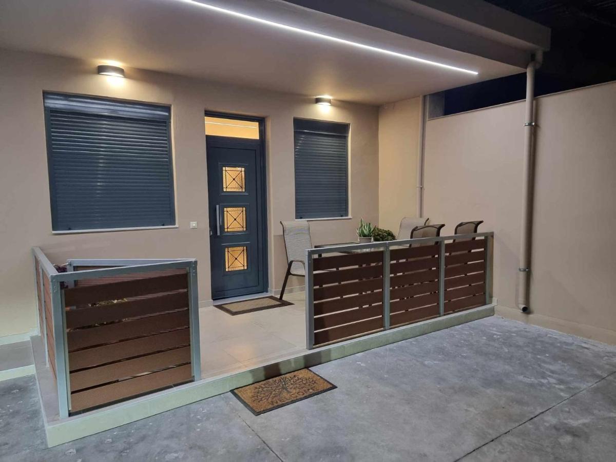 Sweet Home Houses 1 - B&B Kalamata