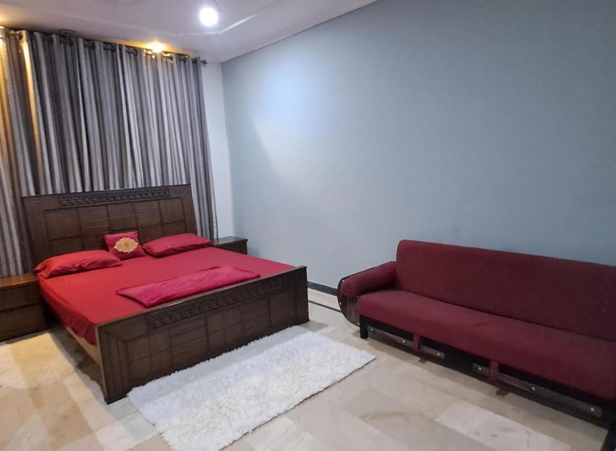 B&B Islamabad - Islamabad Airport Guest House Free Pick-up and Drop off Available 24 Hours - Bed and Breakfast Islamabad