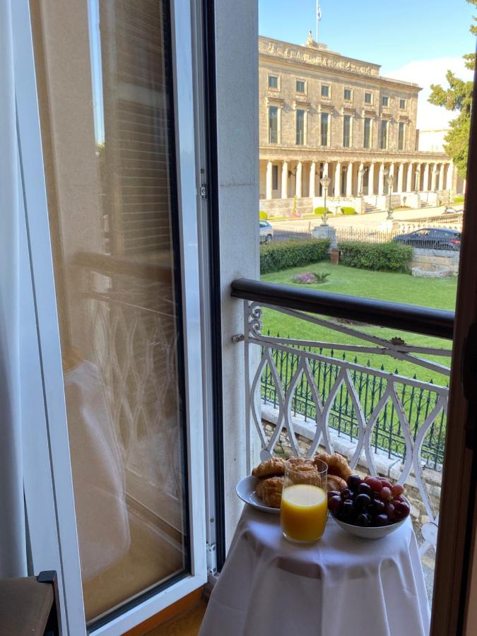Palazzo Luxury Suite - View to Liston square & Old Fortress of Corfu old town - Chambres d'hôtes Karyófyto