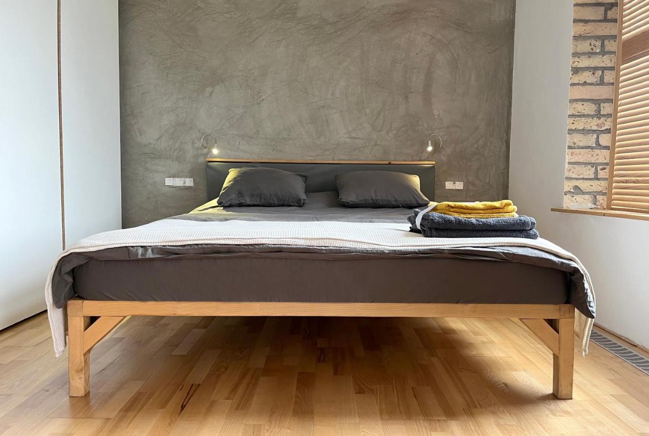 4Work & Leisure I SELF-CHECKIN I 3PARKING I CENTRAL STATION DISTRICT - simpletone - B&B Vilnius