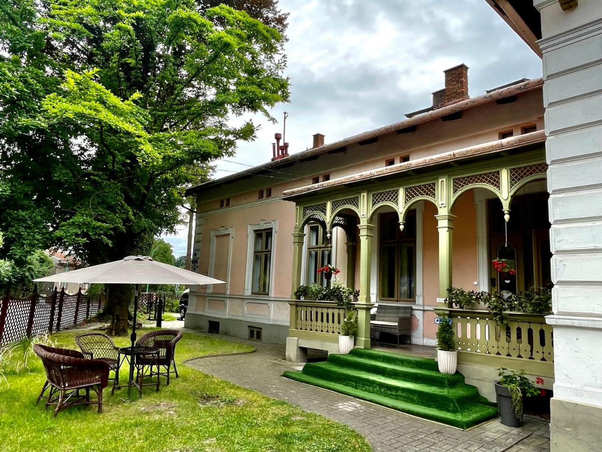 B&B Łańcut - Willa Szwadron - Bed and Breakfast Łańcut