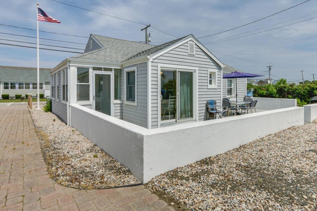 Cozy Westbrook Vacation Rental - Walk to Beach! - B&B