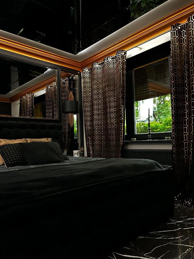 B&B Warsaw - LuxuryApartments - Bed and Breakfast Warsaw