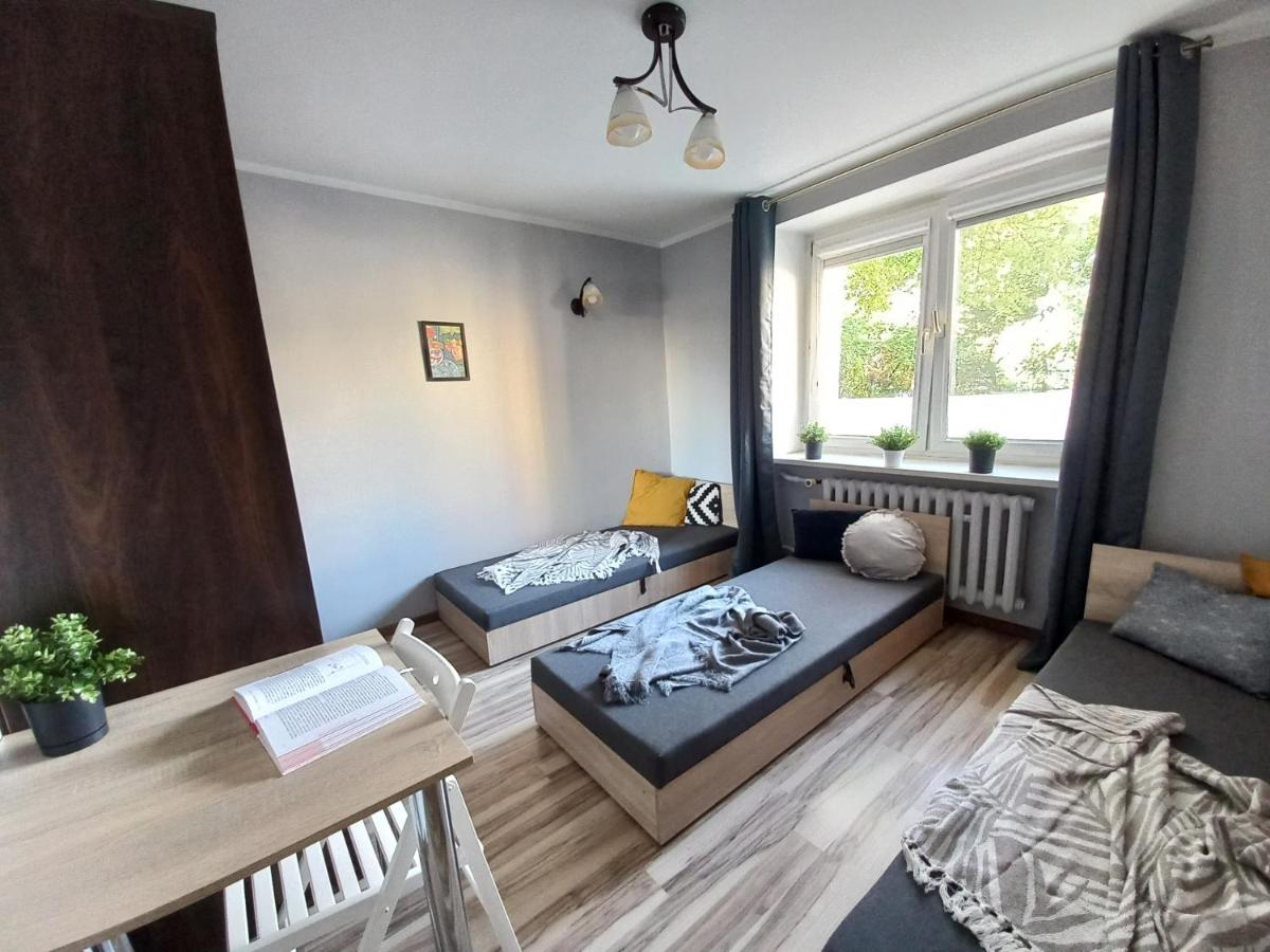 Tanie spanie na Grunwaldzkiej - ZAMELDOWANIE BEZOBSŁUGOWE- - B&B