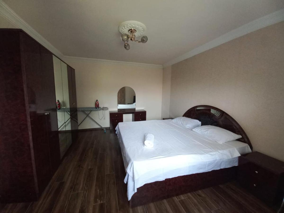 Appartamento con 3 Camere da Letto