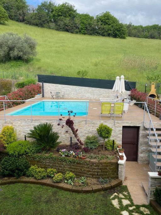 Appartamento con piscina e idromassaggio a 5 min dal mare - B&B Santa Veneranda