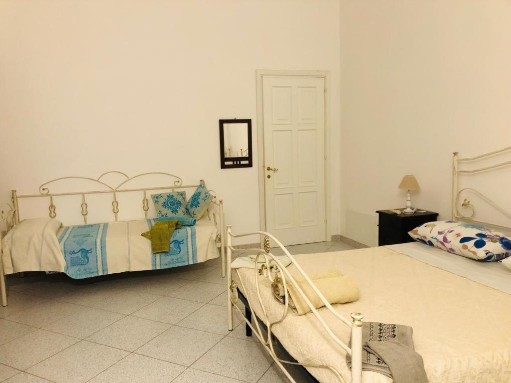 Quadruple Room with Shared Bathroom