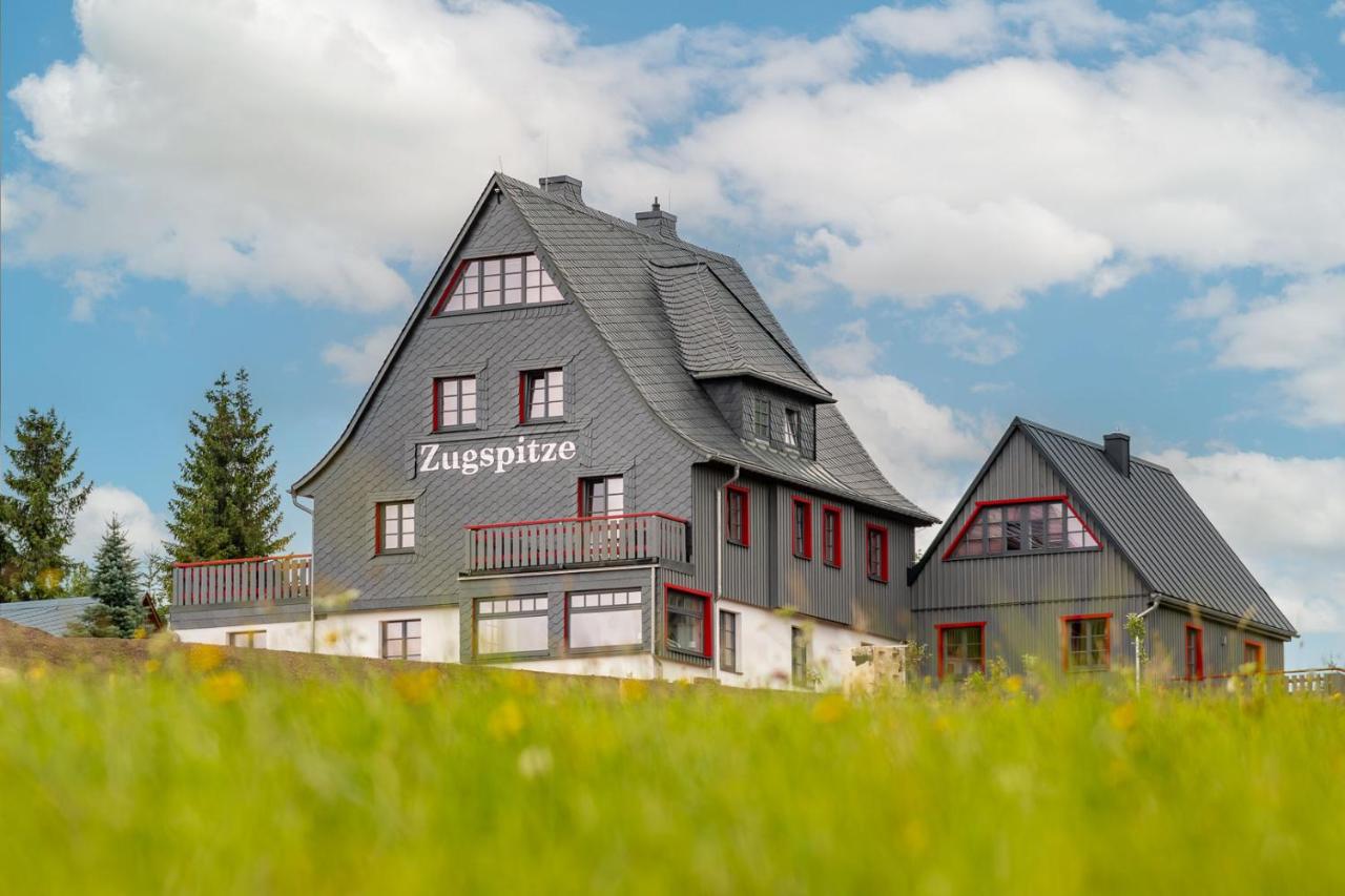 Zugspitze Apartment GLÜCK.AUF - B&B
