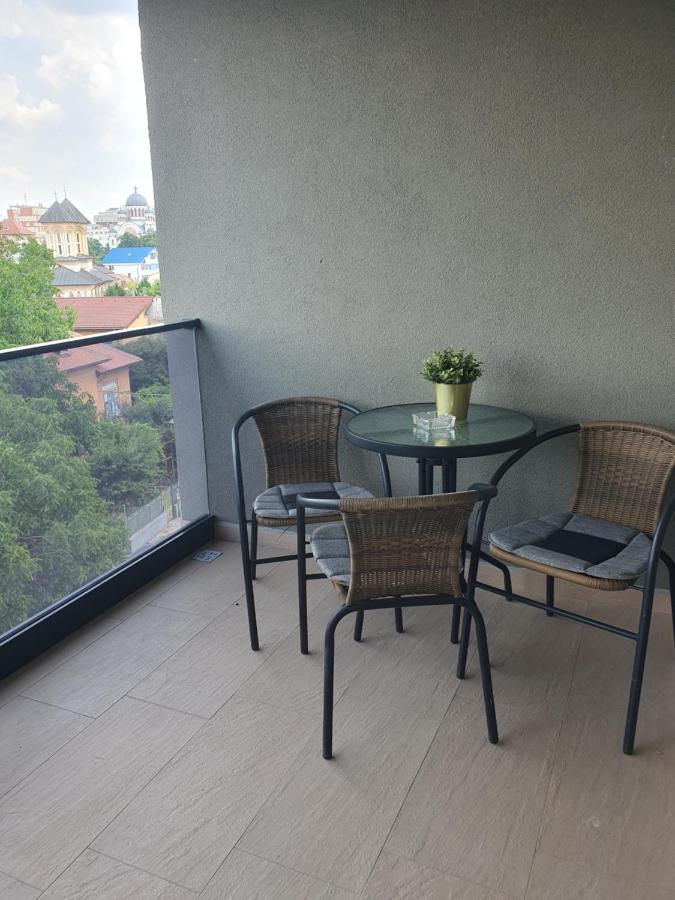 Stadium Central Apartment Residence & terrace - B&B Craiova