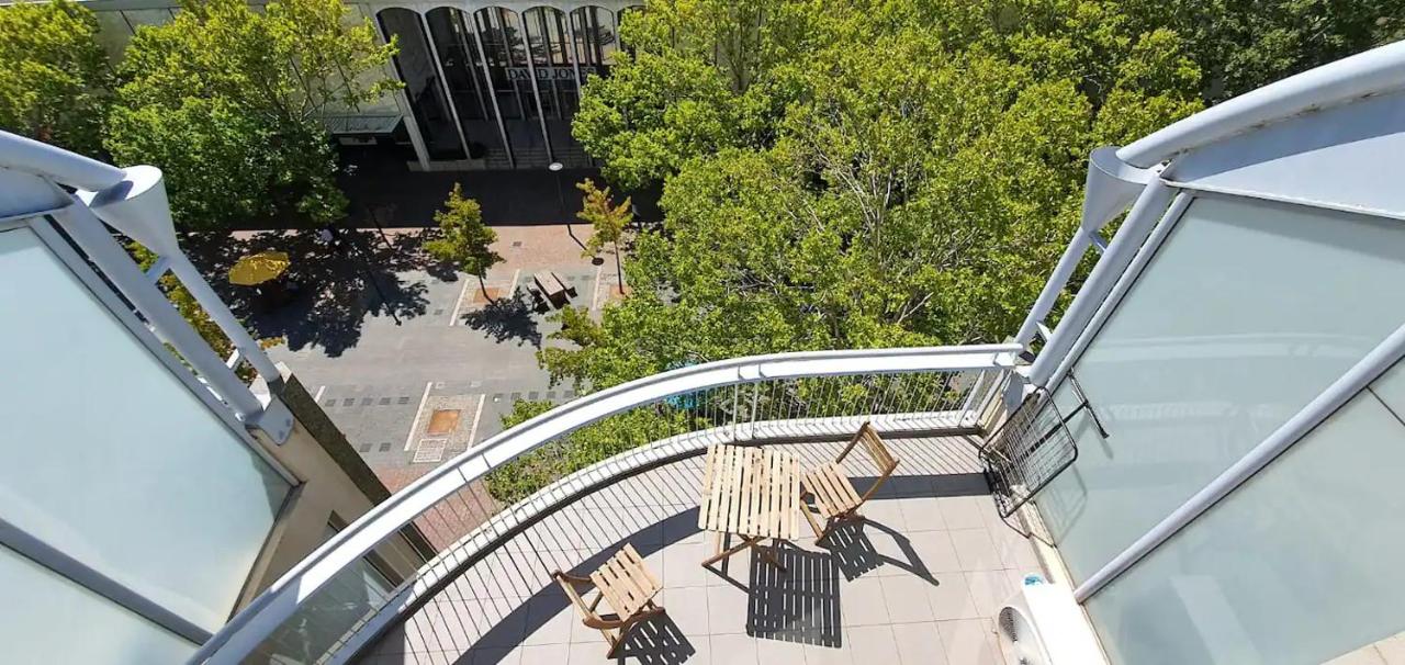 Dana-Cozy Private Room in Shared Central Apt-Rm 1 - Bed and Breakfast Canberra