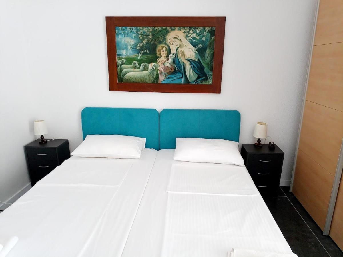 Triple Room with Terrace
