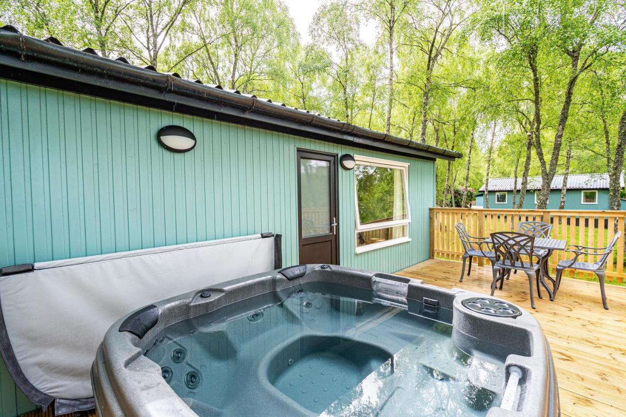 B&B Belladrum - Bracken Lodge 15 with Hot Tub - Bed and Breakfast Belladrum