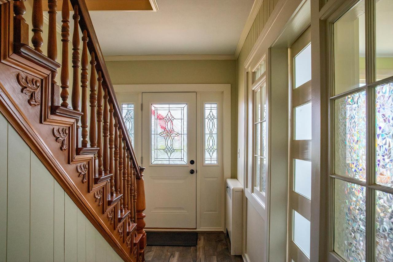 Big River Escape Grandview Manse - B&B Minneiska