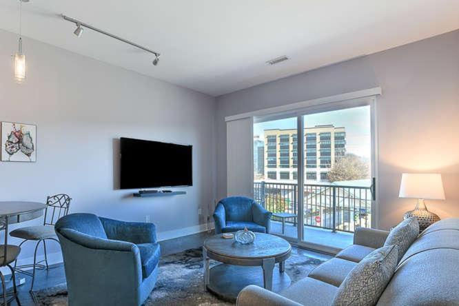 45 Asheland Avenue Unit 305 - B&B