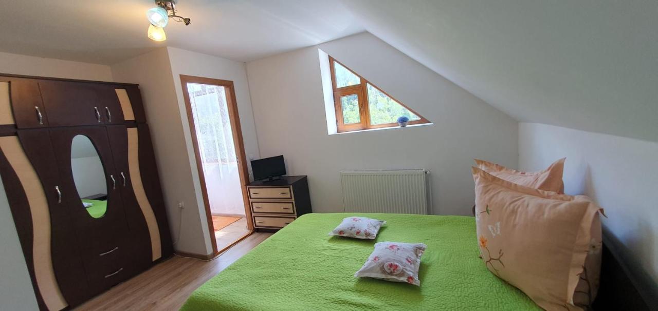 Double or Twin Room with Private Bathroom