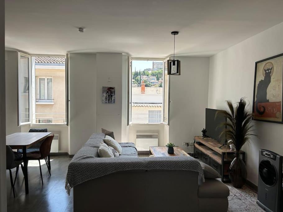 Hypercentre avec vue sur le château - B&B Vaison-la-Romaine