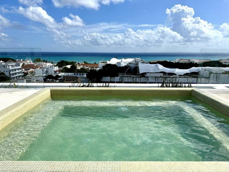 Musa del Carmen 309 - Rooftop Pool View & Sky Bar by Solmar Rentals - B&B