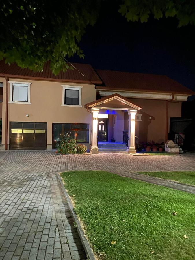 Villa Magnifica - B&B Strumica
