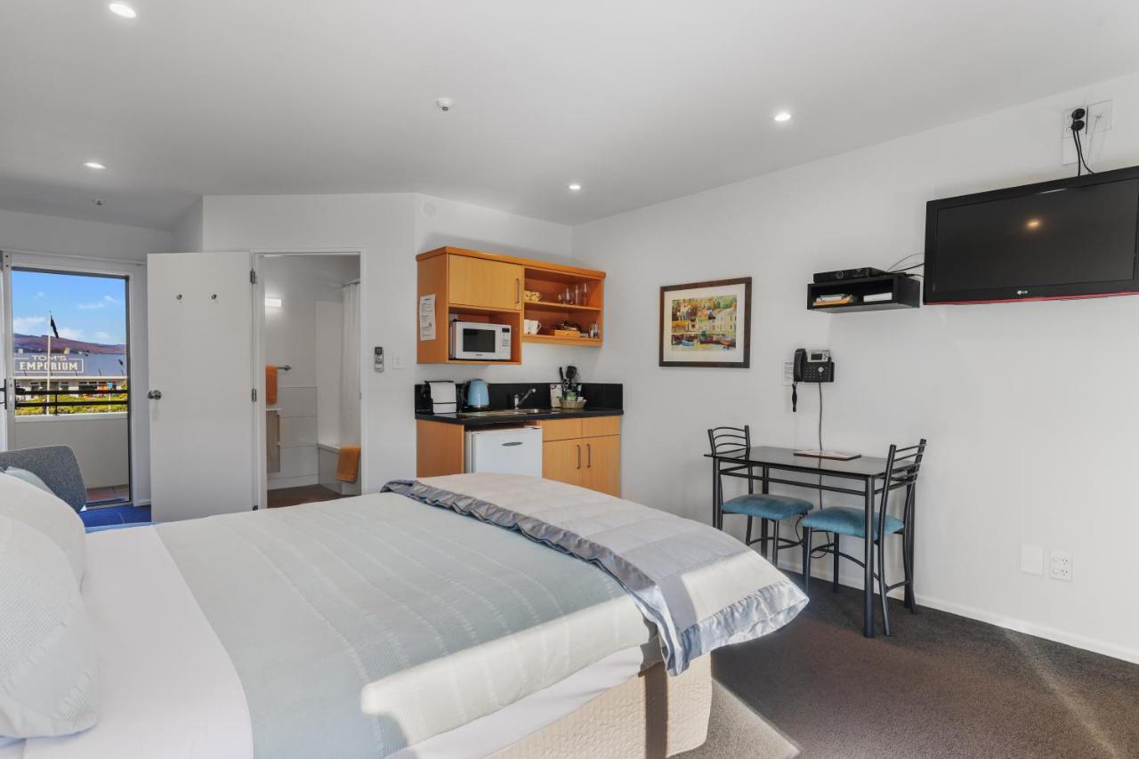 Deluxe Suite with Spa Bath