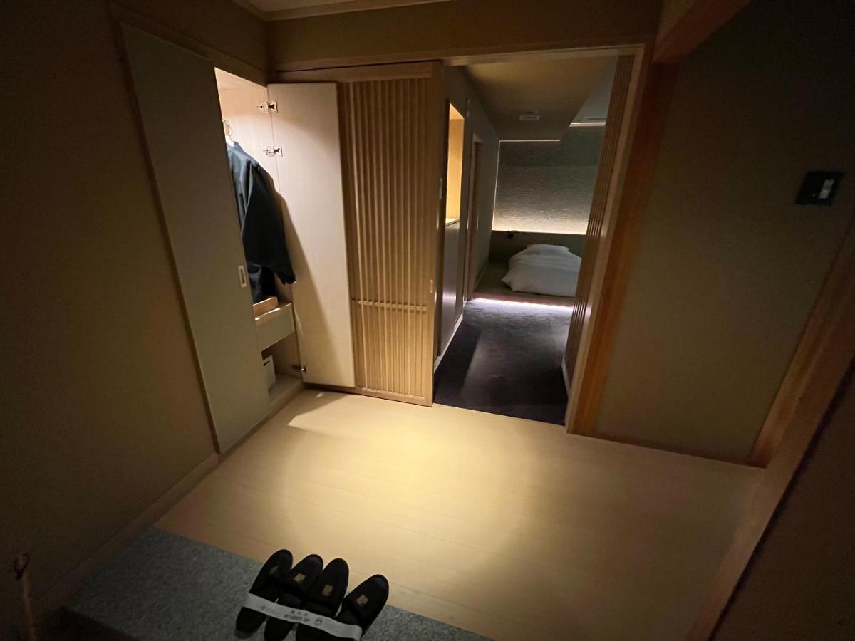 Superior Room with View Bath - Non-Smoking