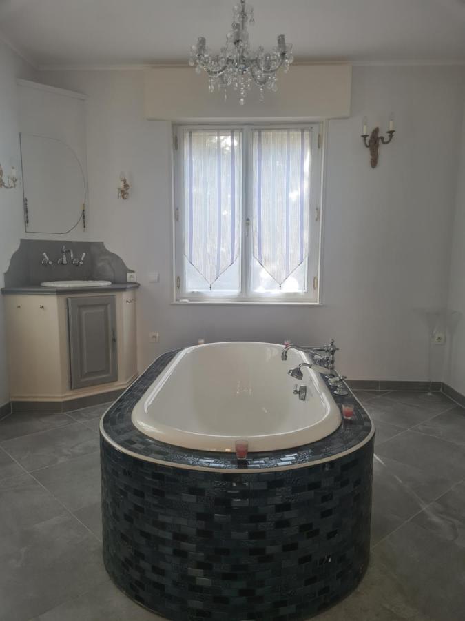 Chambre Double - Vue sur Piscine