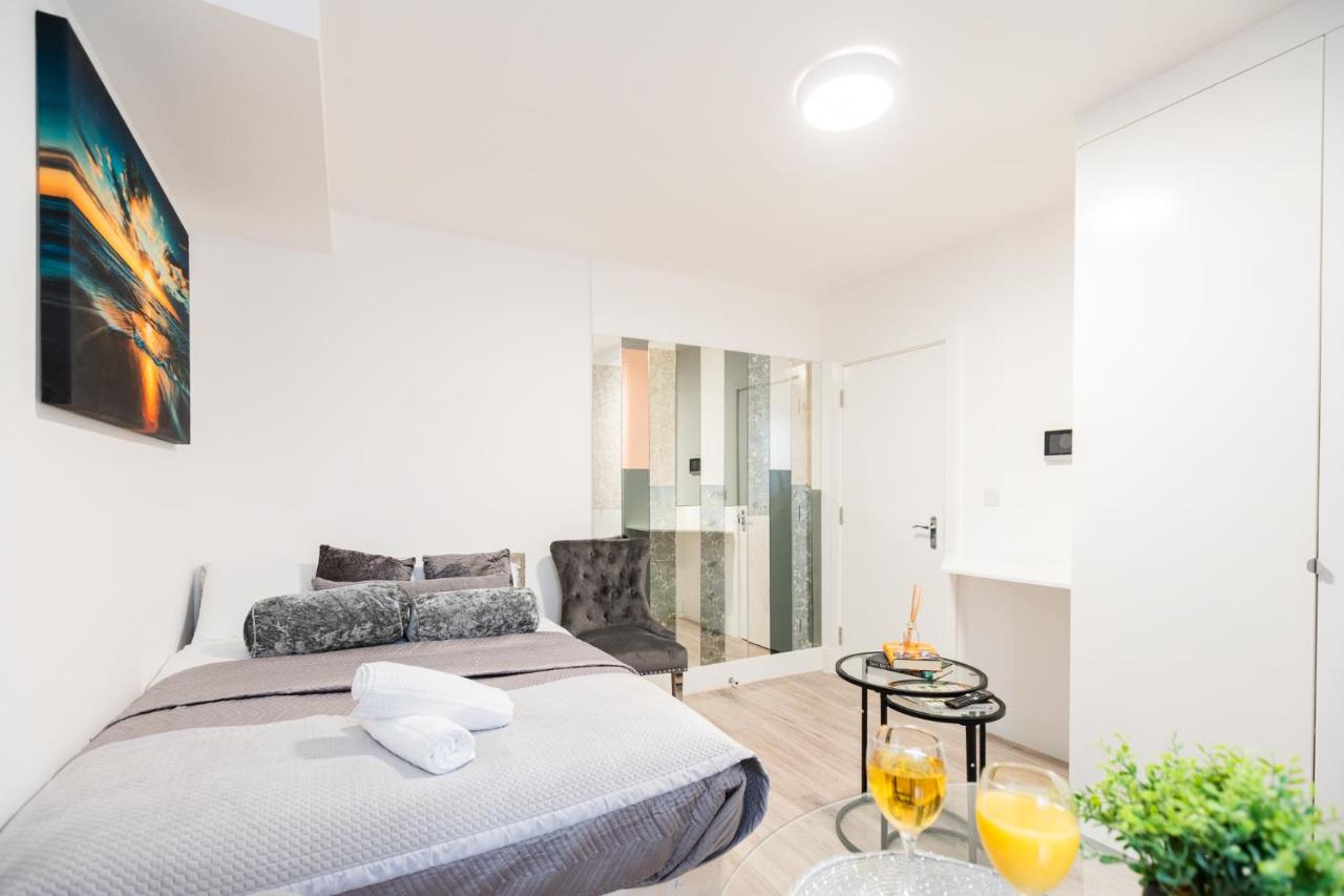 Stylish Studio near Kensal Green (E) - B&B London