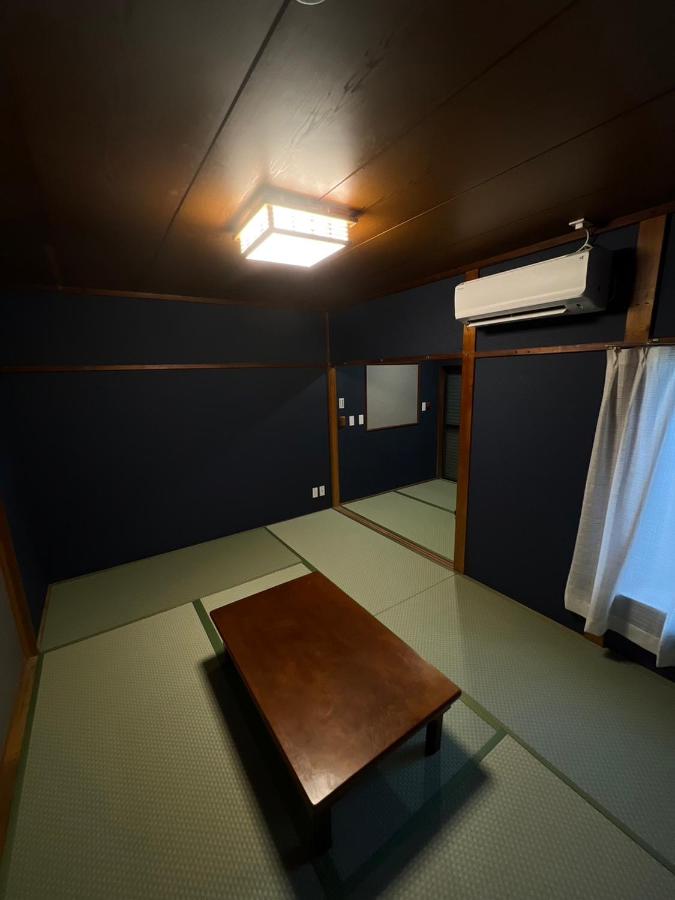 Japanese-Style Room