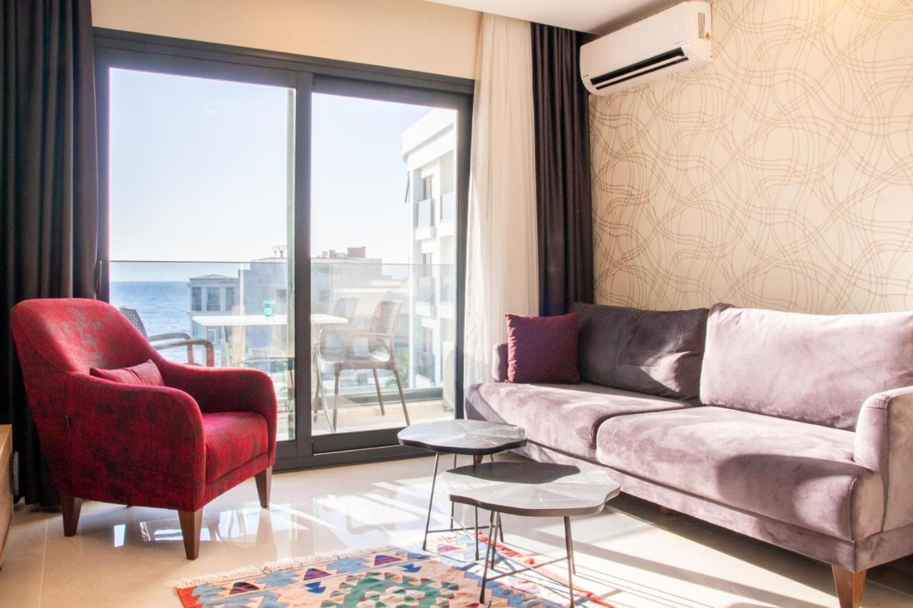 B&B Kusadasi - Sea View Flat w Pool 1 min to Beach in Kusadasi - Bed and Breakfast Kusadasi