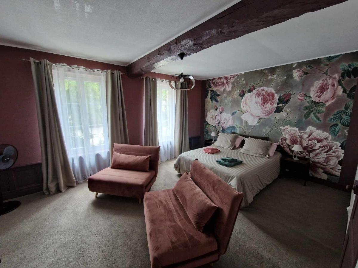 ESCALE AU CLOS SAINT MARTIN DE JUILLERS Gîtes et Chambres d'hôtes - B&B Saint-Martin-de-Juillers