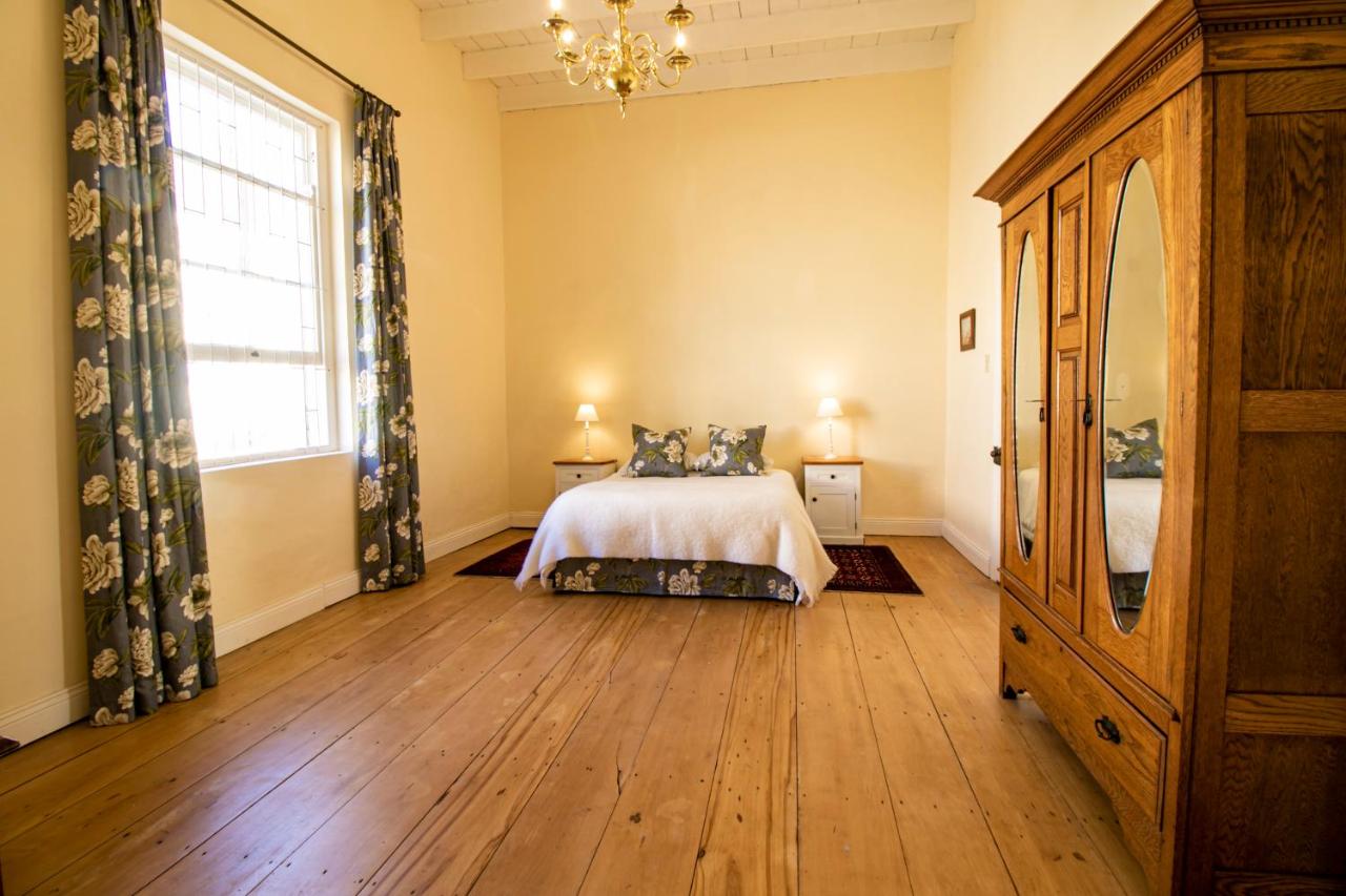 Charming Historical Cottage - Ferienwohnung Graaff-Reinet