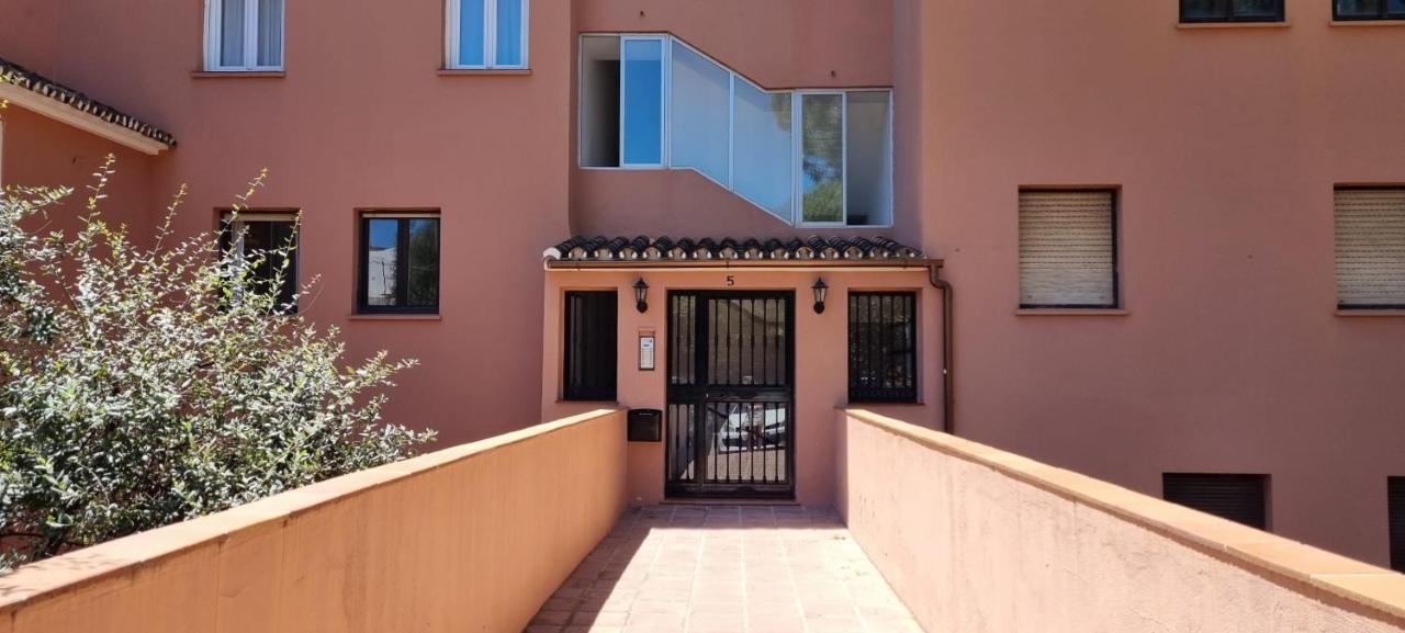 Apartamento playa del Cristo Estepona - Bed and Breakfast