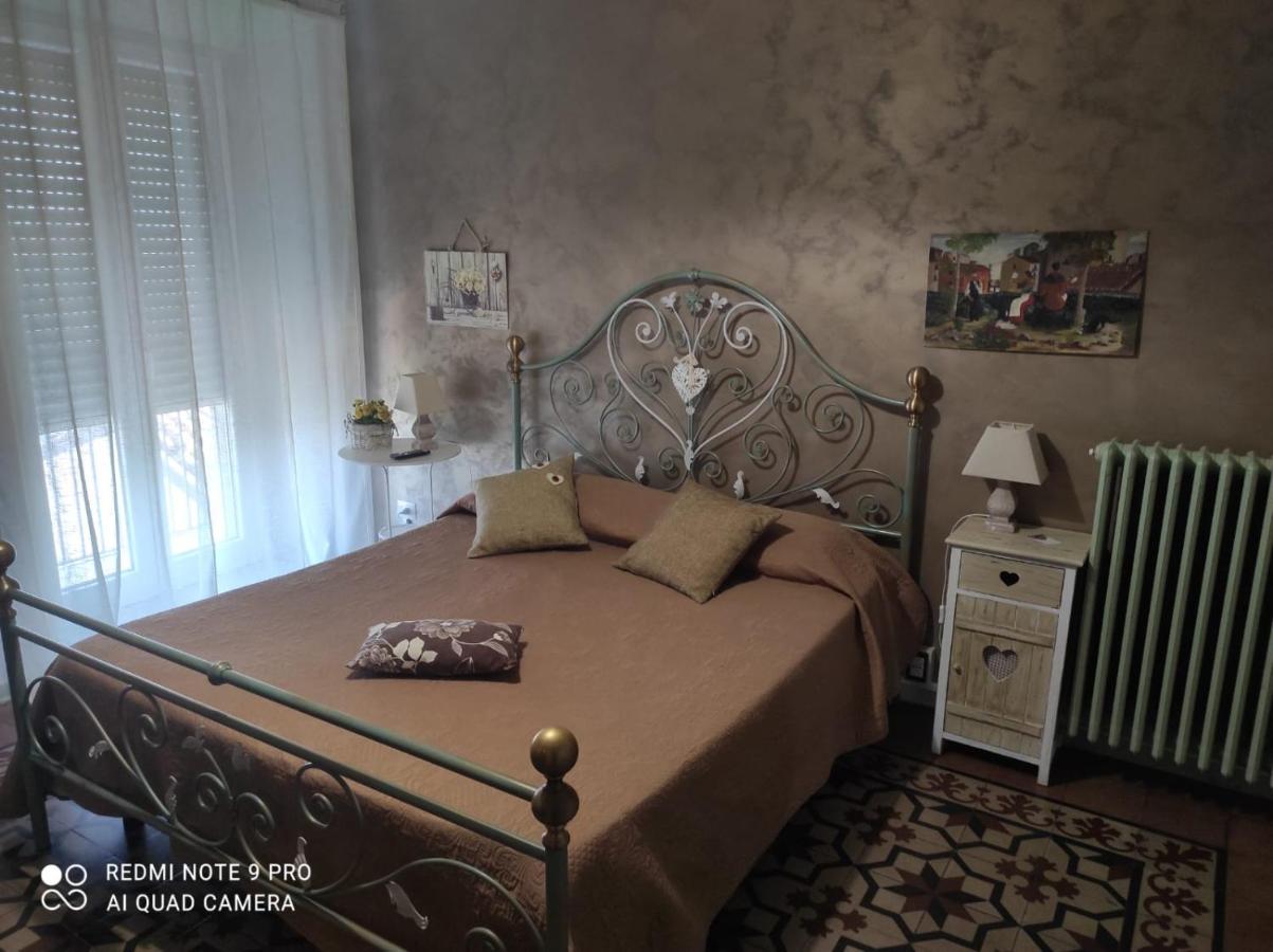 Deluxe Room (2 Adults + 1 Child)