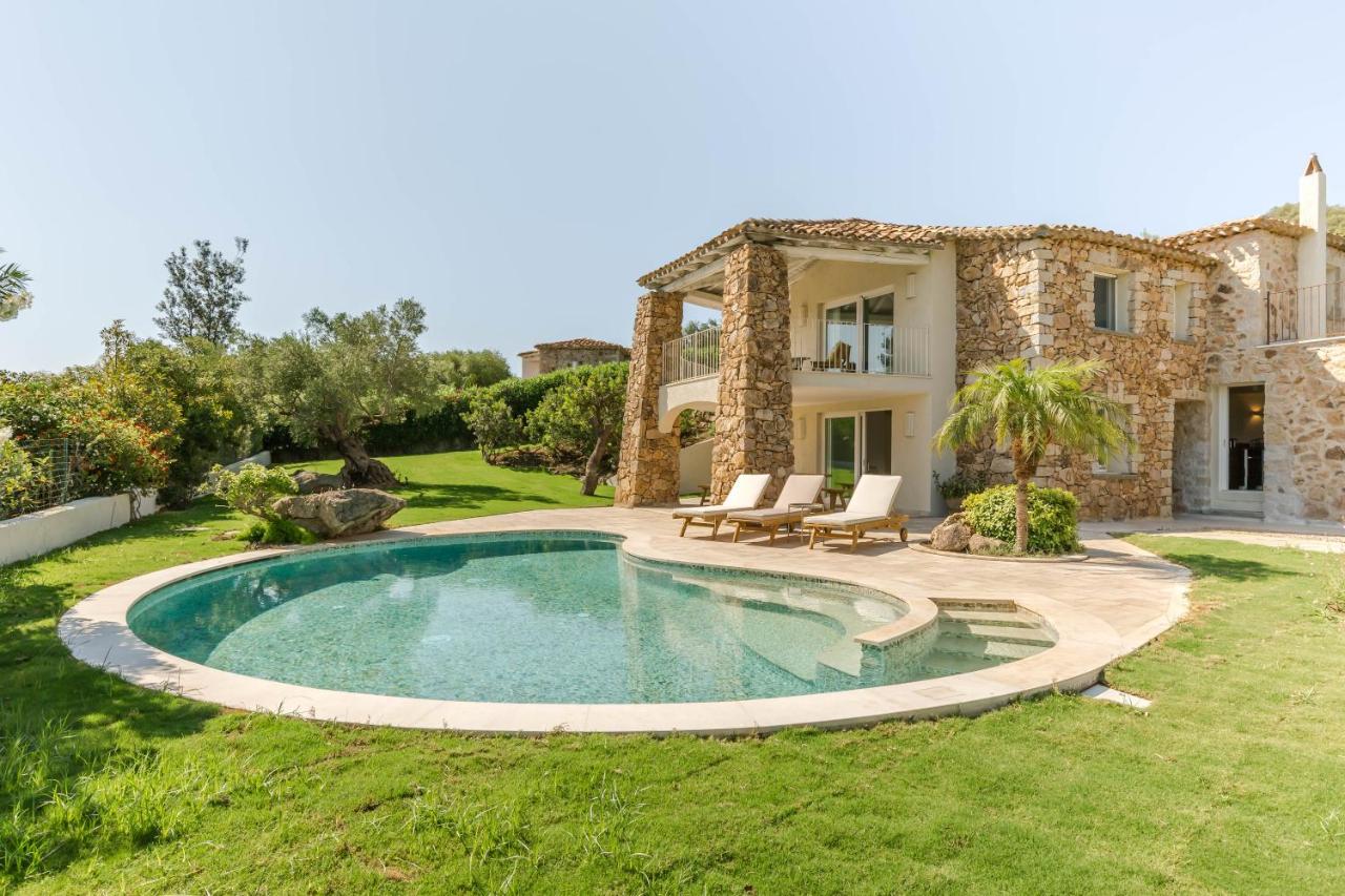 Villa Mandorlo a soli 500 mt dal mare con piscina privata e vista mare - Chambres d’hôtes