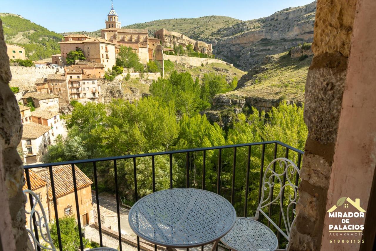 Mirador de Palacios- céntrico con vistas y parking cerca - B&B