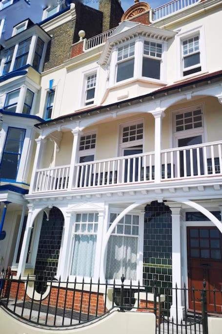Magnificent house with Harbour view - Ramsgate - Chambres d’hôtes Ramsgate