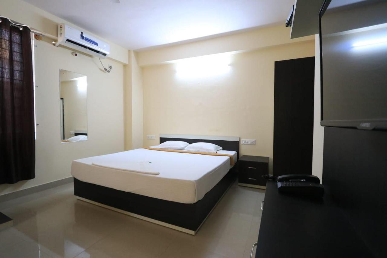 B&B Bengaluru - Ebenezer Suites - Bed and Breakfast Bengaluru