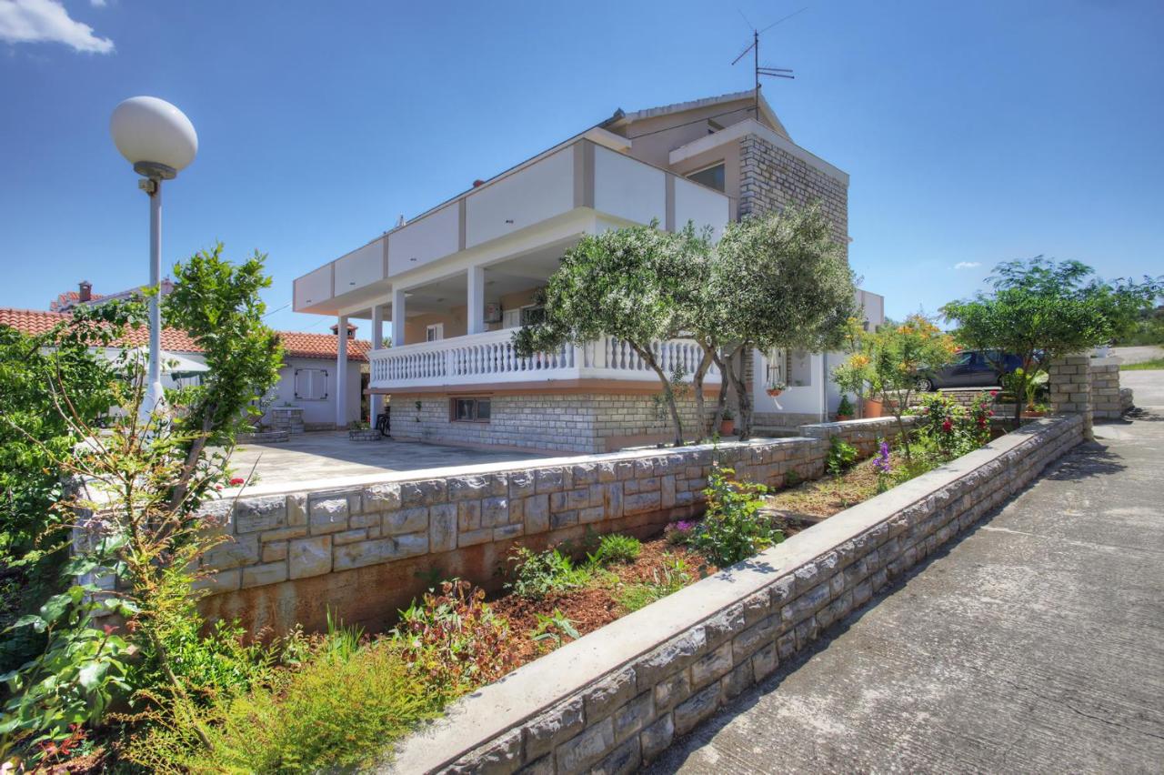 Apartments Irena - B&B