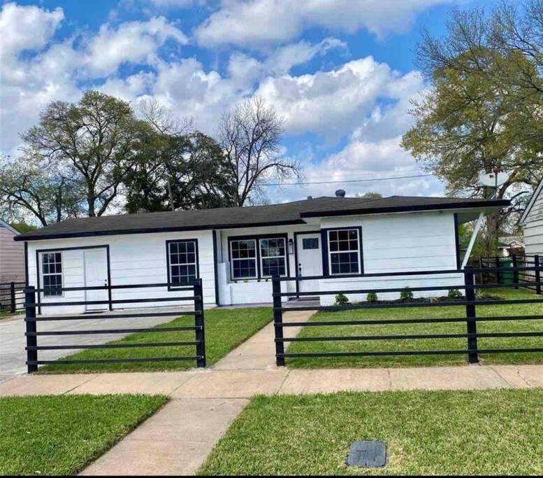 Cozy House Downtown Houston! - B&B Houston
