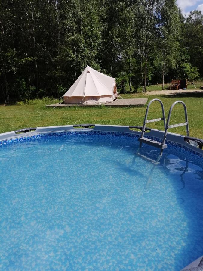 Domek w drzewach w Siedlisku Polanka - Ferienwohnung Dobre