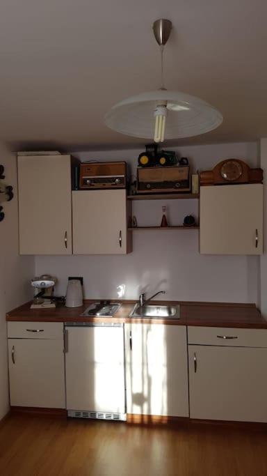 Kellergeschoss Wohnung Moto GP Wochenende - Chambres d’hôtes Kraubath an der Mur