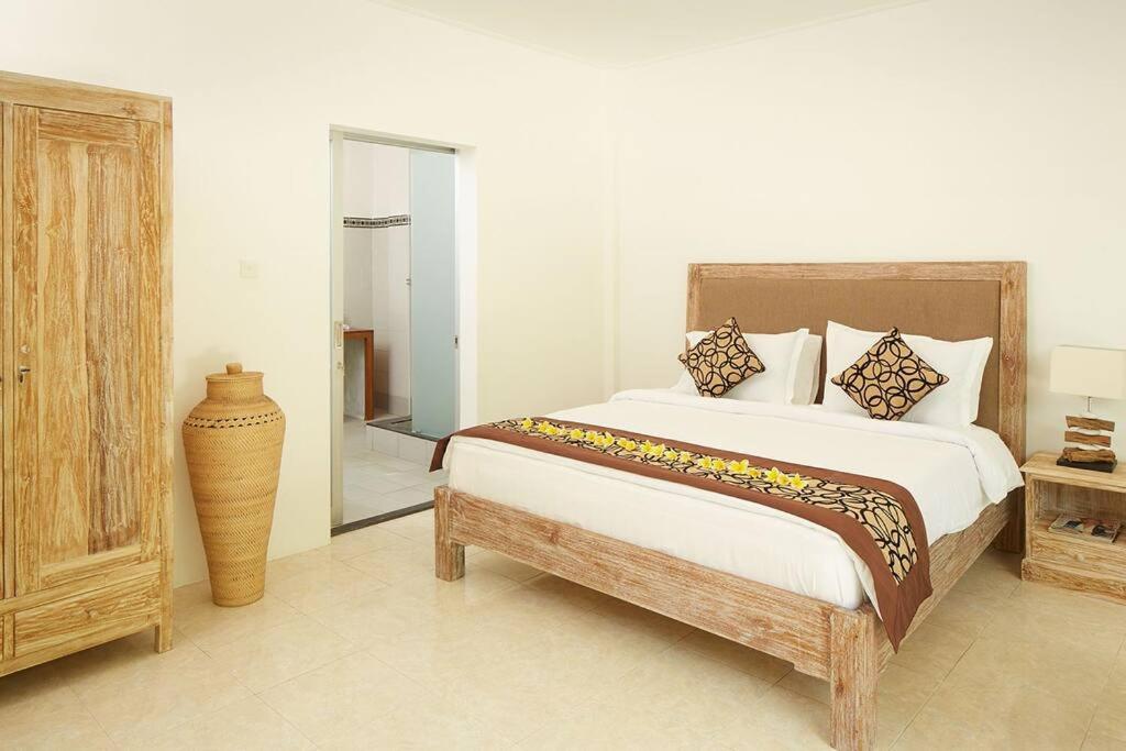 Yoga Villa - B&B Seminyak