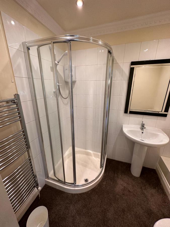 Deluxe Double Room with Shower