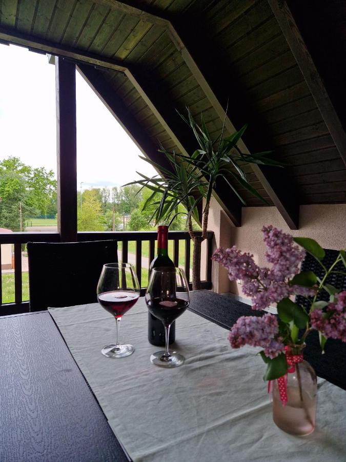 Apartment mit Terrasse