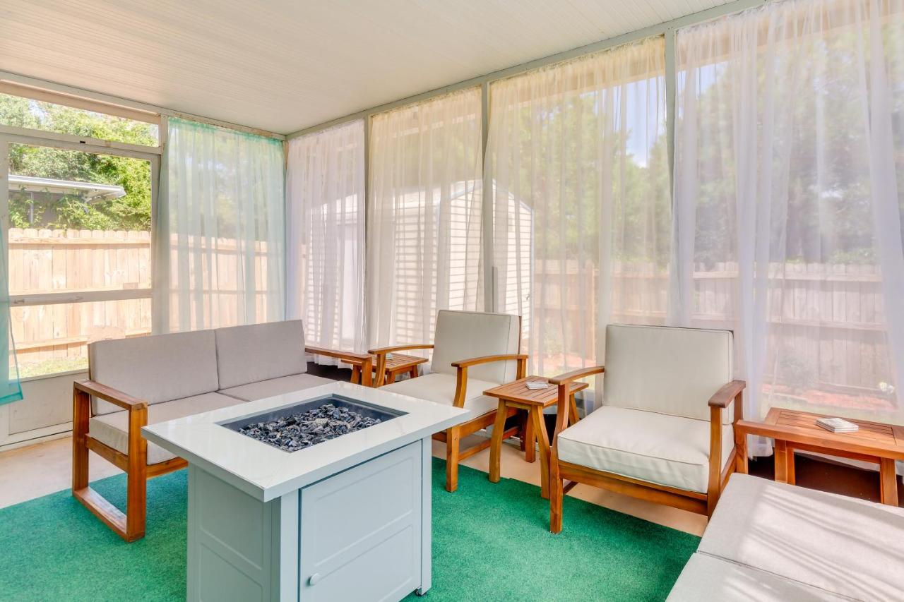 Fenced and Private Backyard Navarre Retreat - B&B