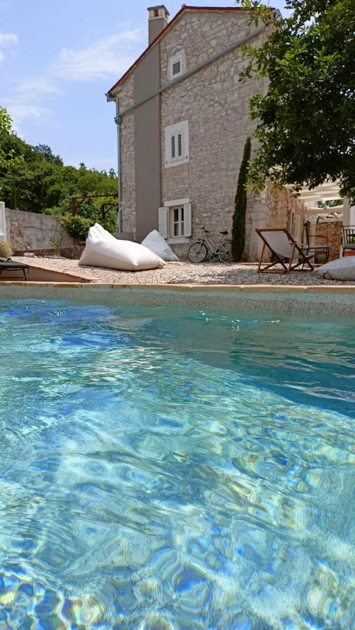 B&B Režanci - Heritage home CasaRe with pool and lounge area - Bed and Breakfast Režanci