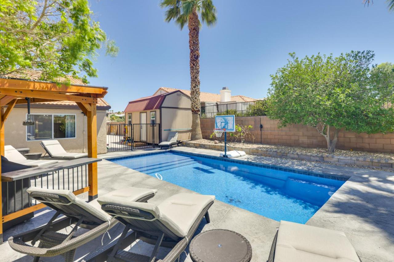 Lovely Bullhead City Retreat with Patio and Grill! - Chambres d’hôtes