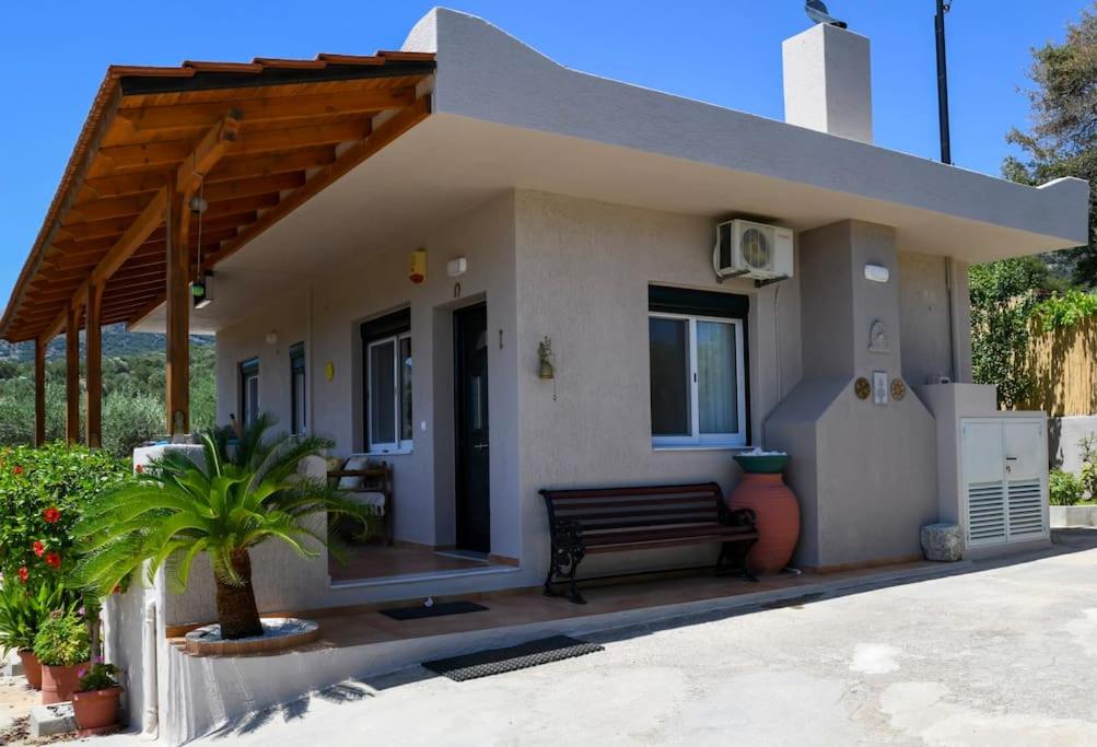 Mourelo House - Ferienwohnung