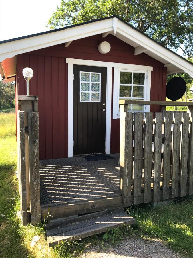 B&B Olofstorp - Björsjöås Vildmark - Small camping cabin close to nature - Bed and Breakfast Olofstorp