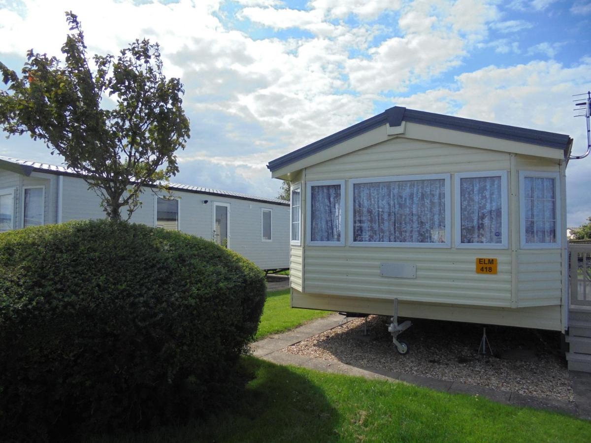 B&B Ingoldmells - Kingfisher : Seabreeze:- 6 Berth, Enclosed veranda, Close to site shop - Bed and Breakfast Ingoldmells